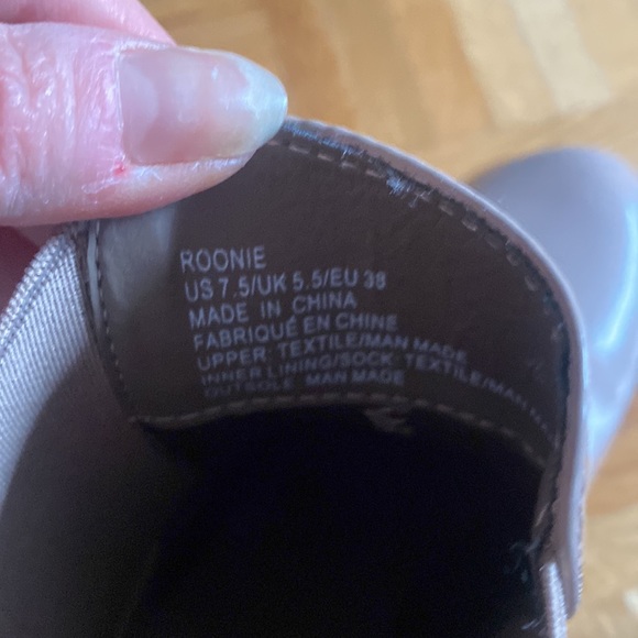 Beige ankle boots - brand new - Picture 4 of 5